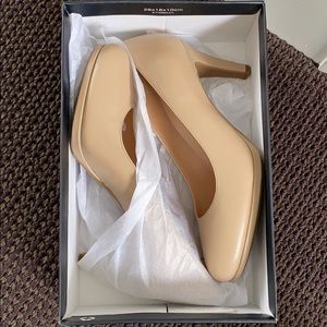 Michelle Pumps in Taupe